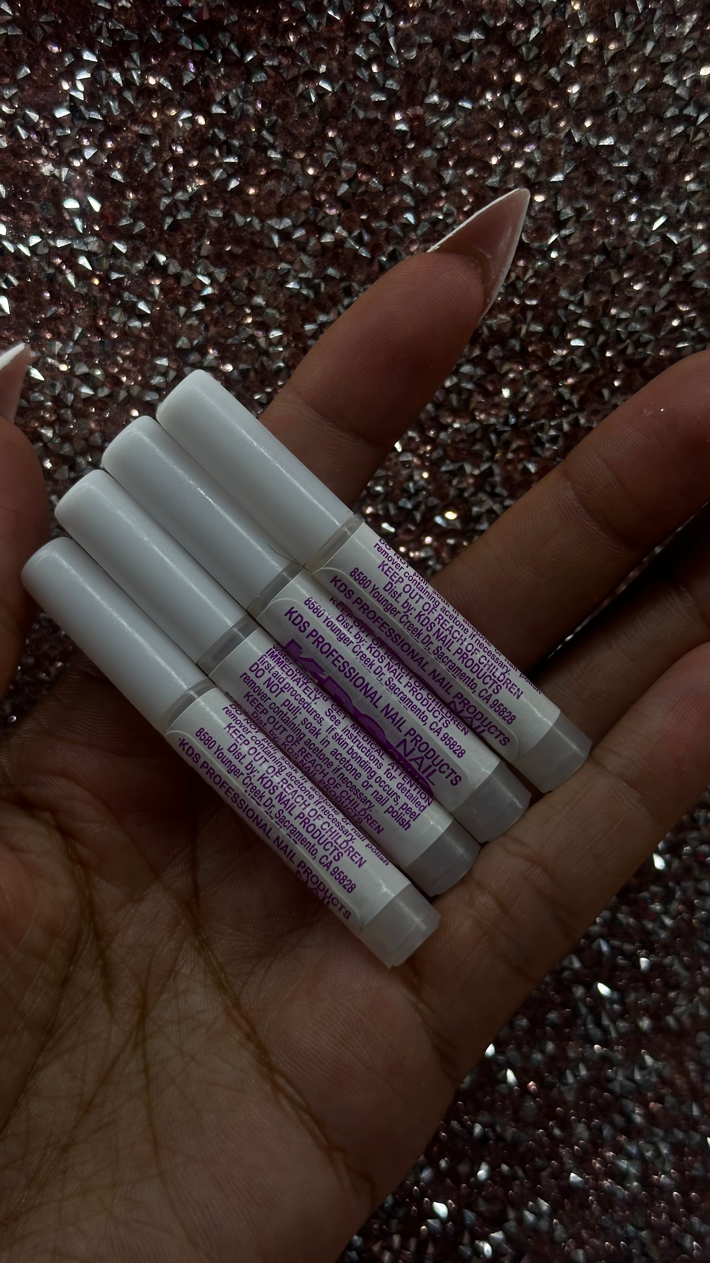 Nail Glue (4 pack)